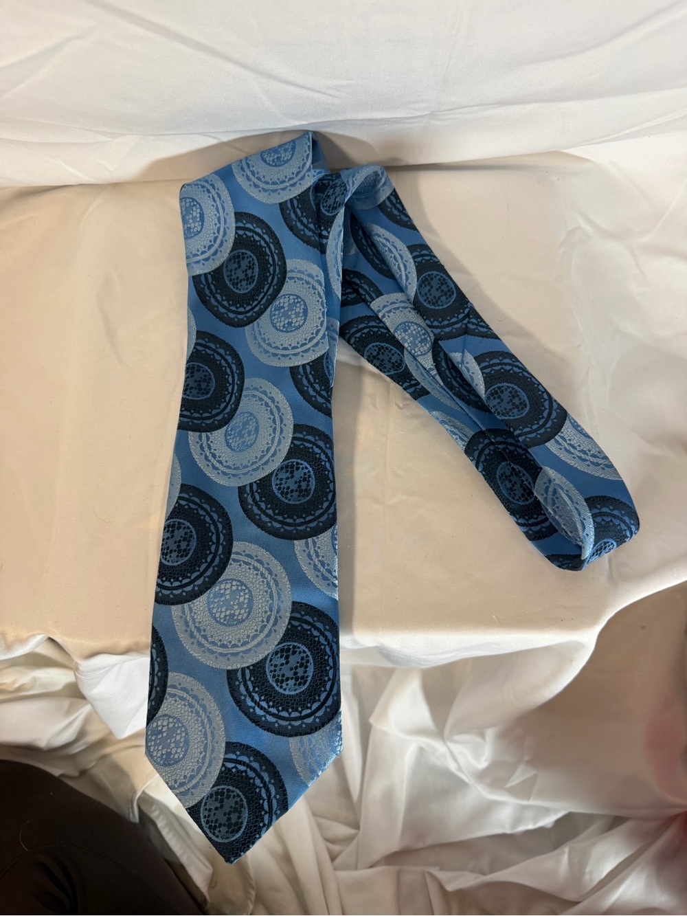 Classic Blue Patterned Men's Tie - Light & Navy Blue